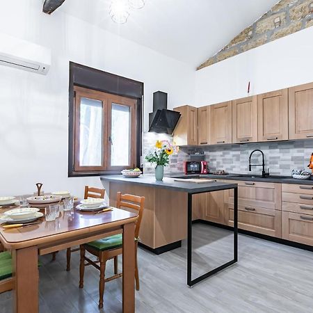 Teatro Massimo Central Elegant Apartment X5 ปาแลร์โม ภายนอก รูปภาพ